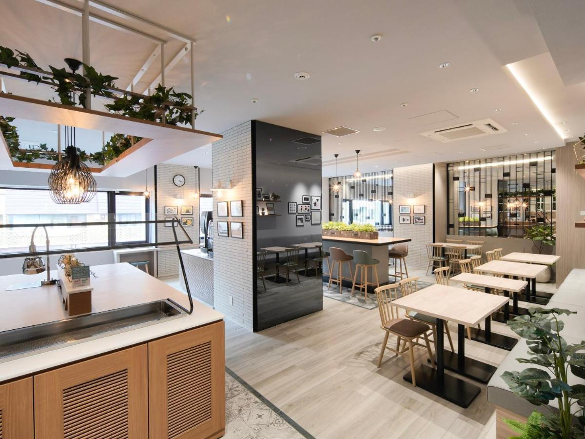 โรงแรม Super Premier Ikebukuro Natural Hot Spring 3*