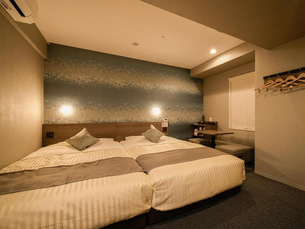 Super Premier Ikebukuro Natural Hot Spring โรงแรม 3*