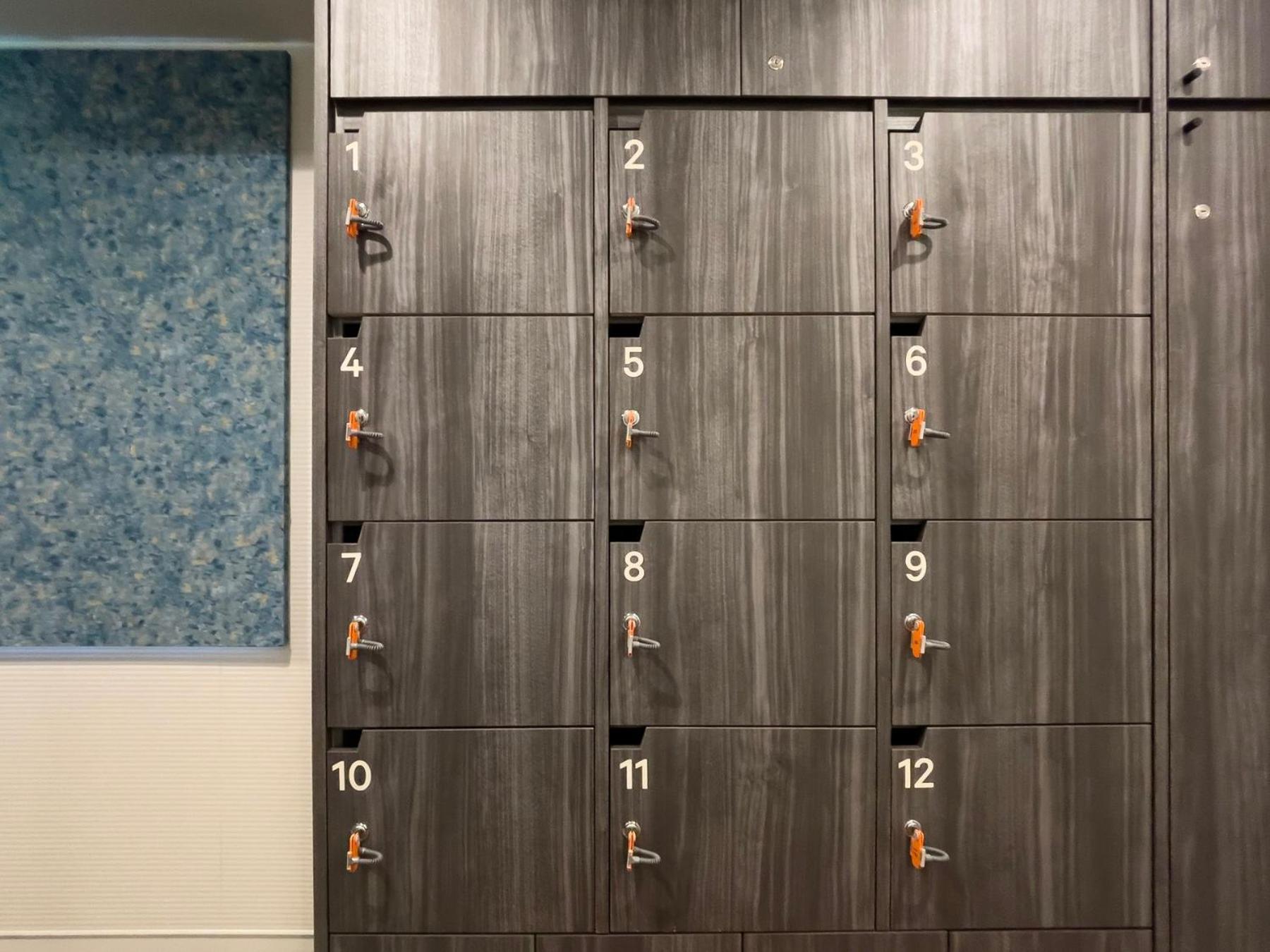 Super Premier Ikebukuro Natural Hot Spring 3* โตเกียว